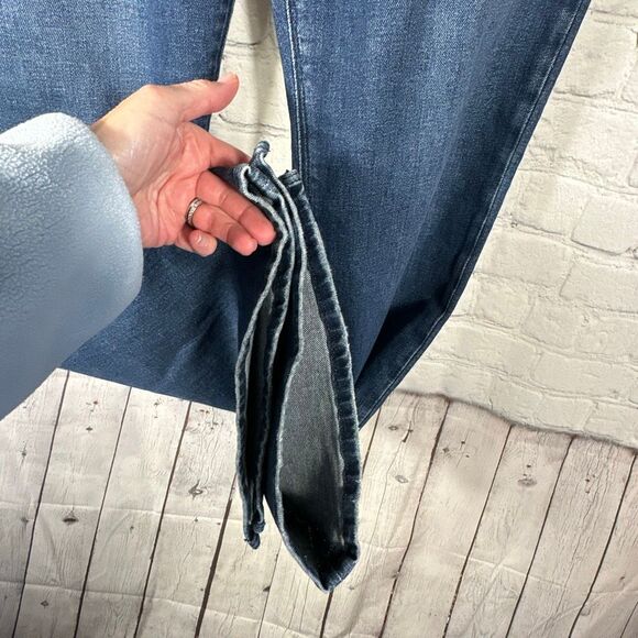 Hudson Jeans Women’s 31 Barbara Loyalty Dark Wash Wide Leg Hi Rise Flare Jeans - Picture 4 of 11